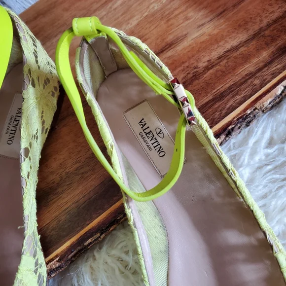 Valentino Lime Lace Ankle Strap Flats - Picture 3 of 8